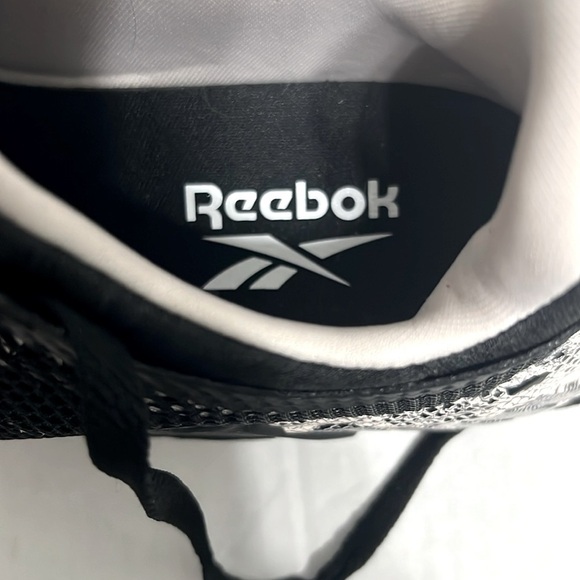Reebok Black Sneakers Trainers Flashfilm with Patterned Sole details sz 8 - Picture 9 of 9